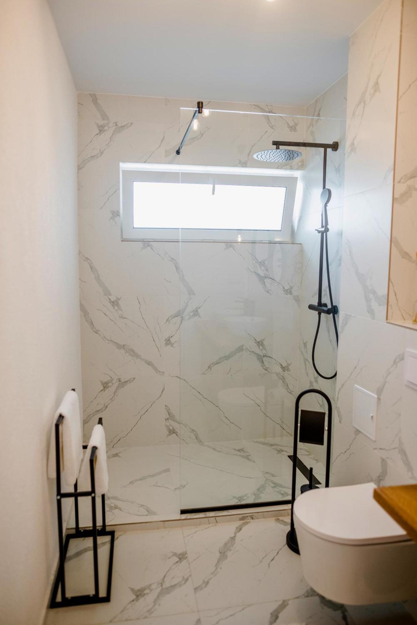 סיביו Amazing Mountain View Apartment מראה חיצוני תמונה